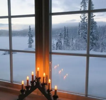 Hébergement de vacances Log With Private Waterfront And Views Hedalen