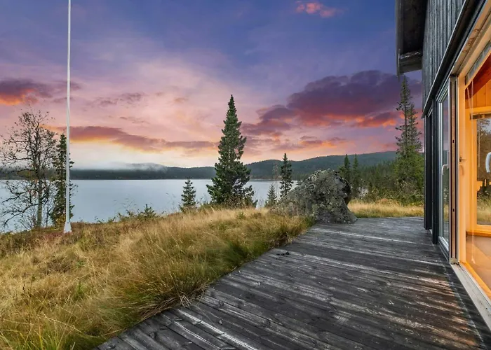 Log With Private Waterfront And Views * Hedalen